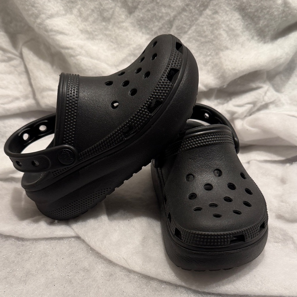 CROCS Kids Classic Clog in Black